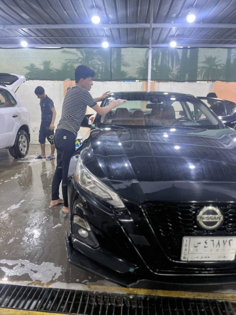 Nissan Altima 21Sv 
نيسان التيما ٢١
مكينة 2500 المرغوب والدهن كله جيرمن كولد من مهندس عمر
تبريد ومكينة وكير كفالة 
حساسات 
نقاط عمياء 
خروج عن المسار
مثبت سرعة 
كشن السايق كهرباء
مداخل شحن قطعتين امامي وخلفي
تايب سي وusb
رادارات 
وقوف ذاتي امامي وخلفي
ويل ١٩ 
لحية 
دفيوزر 
سبايدر 
دواخل جلد جكليتي 
سستم كاربون فايبر
*************
رقم بغداد معوقين 
المعوق موجود من اهل بغداد يسوي وكالة عامة مطلقة
حادثها دعامية وطرف جاملغات وطرف بنيد على كد شبر
بيها بارد بالبابين اليمنه ومصلح كلش حلوات ما عدا رصعتين كد ٣ سانتيم انصبغن علمود جمالية
السعر 135$ وبيهه مجال بسيط حك الجية
*********** ديوانية, القادسية

