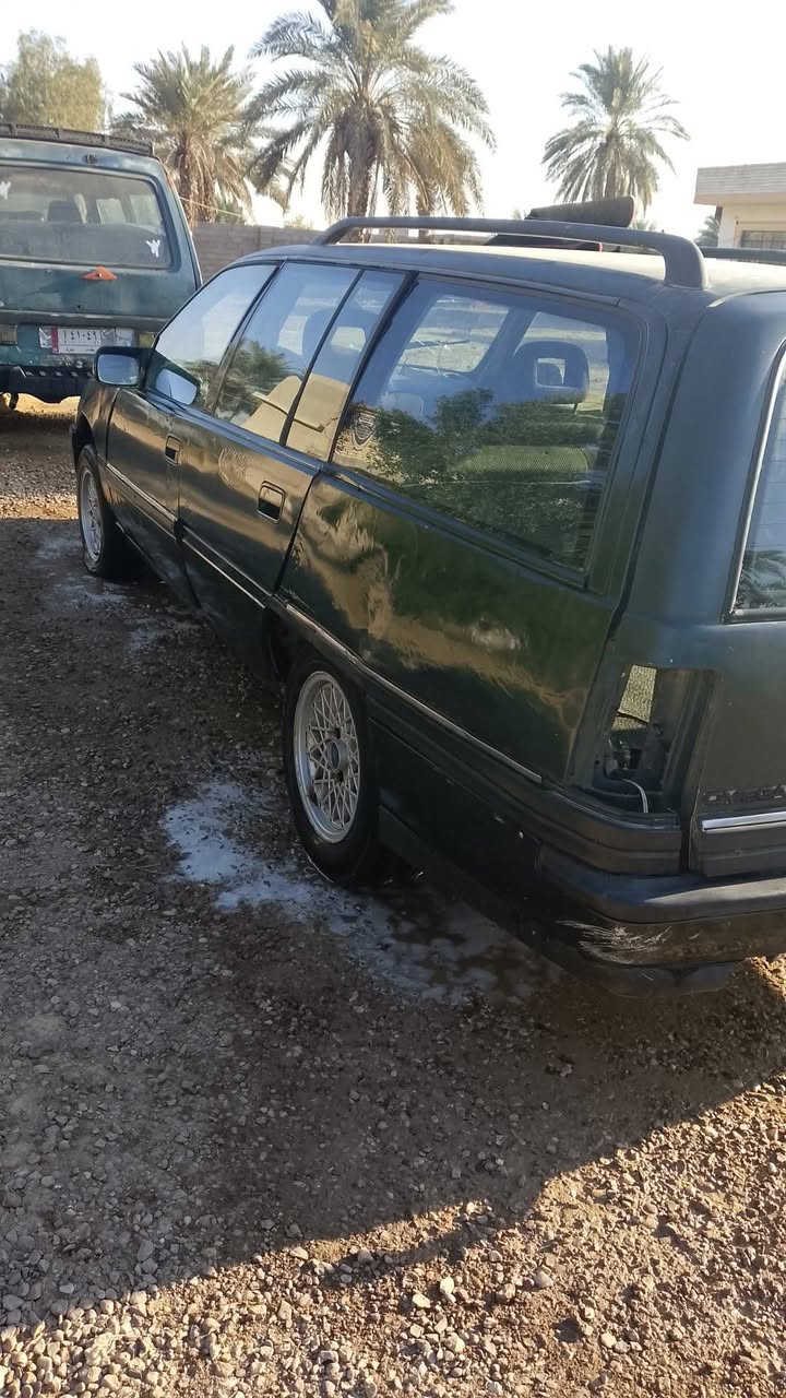 سلام عليكم اوبل اوميكه للبيع موديل 1993
مكينه كير اكسن مكفولات شاصي تأيرات جدد  مكان السياره واسط الصويره سنويه صاقطه 2020 السعر 12. ***********
