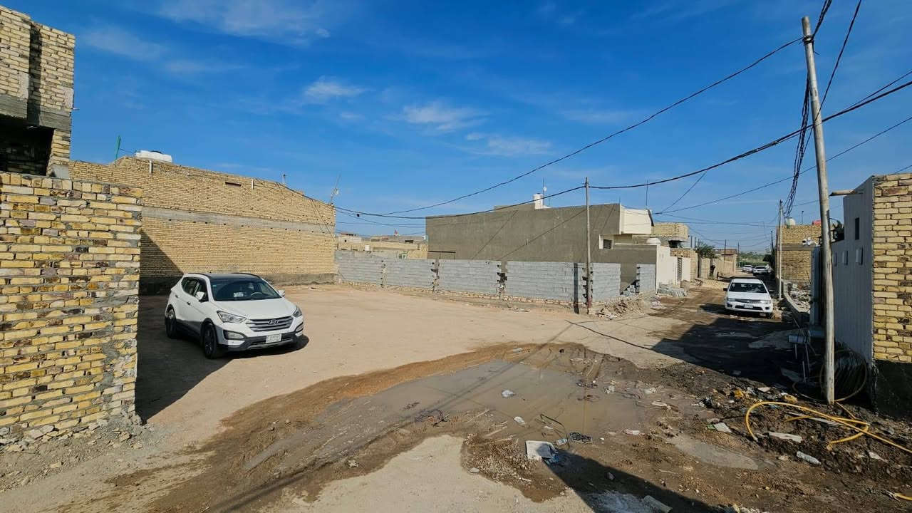 السلام عليكم للبيع قطعه طابو زراعي سند 25 مداور المكان حي الامام الحمزه ع شارع واثق الكهربائي قريبه علشارع العام المساحه 260 متر *********** بي واتساب
