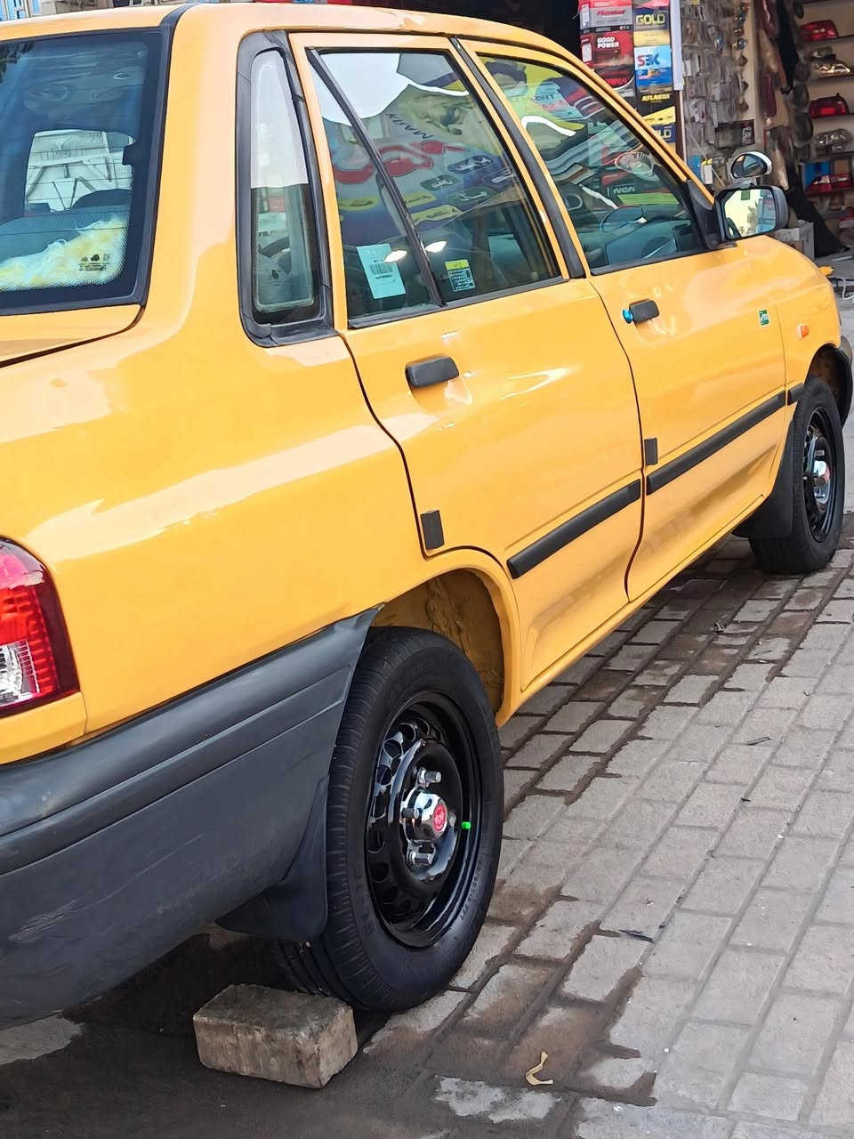 السلام عليكم ورحمة الله وبركاته
سايبا موديل 2014
كير او مكينة خير من الله
تبريد ثلج تخم تاير جديد
صدر خير من الله
كهربائيات  خير من الله
بيها صبغ جوملغ جهة سايق
سنوية او الرقم قبل سبوع ستلامهن 
مصفرة من كلشي
سعر ٣٨ اوبيها مجال
مدينة الصدر
الرقم ***********
