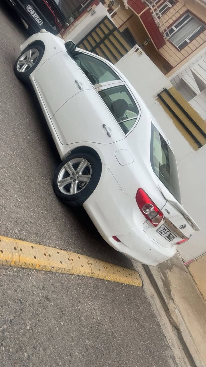 سلام عليكم كورلا خليجي محرك 1600 مكفوله بيها بس طخه خفيفه بل جنطه بعدني ممصلحها واضحه بل صورة ماشيه قليل 120 k سنويه منتهيا  تجديد يحتاج سعر 135 مكاني اربيل ***********
