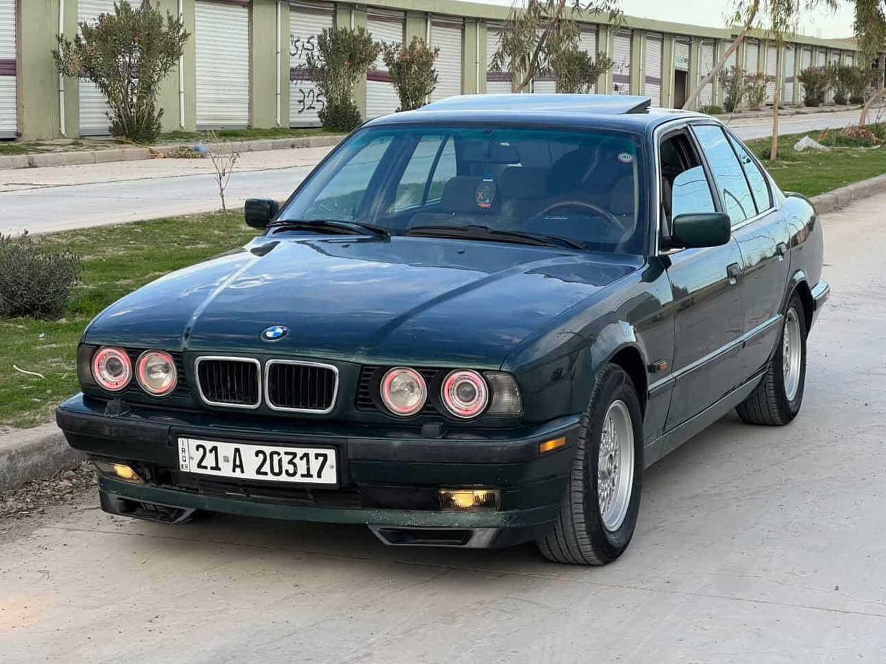 للبيع بي ام موديل 1990 سياره محدثه 95 كير محرك شرط 525 سياره جاهزه من كل نواحي صدر  تايرات كهربايت شرط سياره بدون ضربه سياره حيل حلوه داخل حلوه مكان كركوك خابر عل رقم سعر 66 بي مجال بسيط جدا ***********
