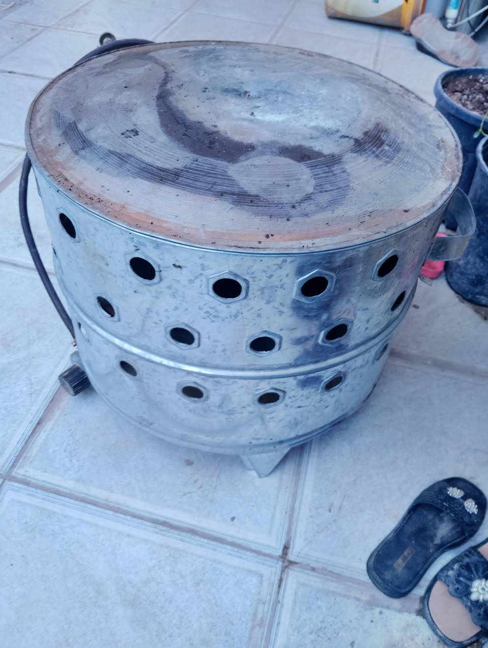 تنور غاز للبيع السعر 25 وبي مجال فلتر مال ماي للبيع السعر 15وبي مجال خلاط كهربائي للبيع السعر 20وبي مجال       لتواصل علا رقم ***********
