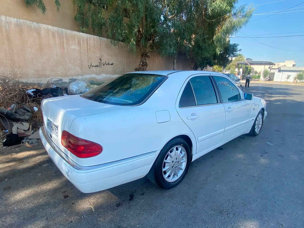 ام عيون موديل ٩٥ كير محرك بطه
سعر 58 و مجال 
مكان أربيل 
***********
