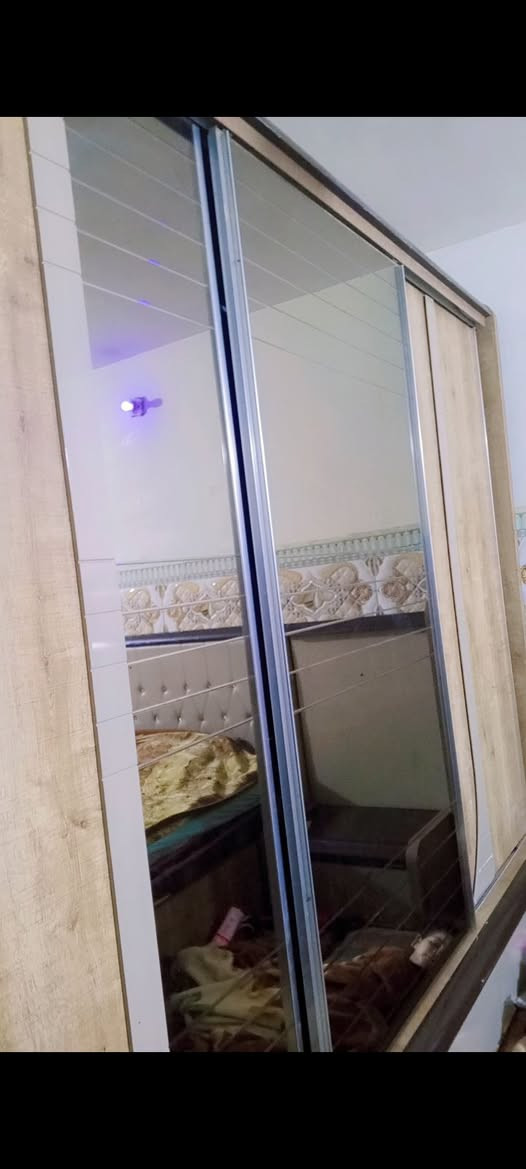 غرفه للبيع سعر 300وبيه مجال بيع مستعجل 
كون باجر تشيلوها نضيفه


**إذا كنت صاحب هذا الإعلان وتريد حذفه لأي سبب، رجاءا أرسل رسالة إلى الدعم الفني**
