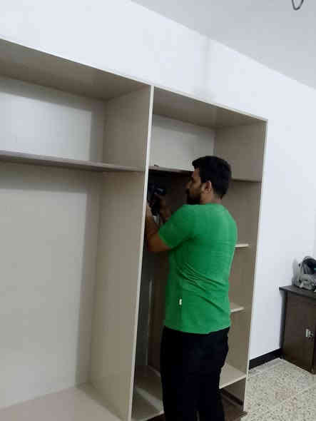 💚 نجار وكيا حمل وعمال متخصص لنقل الاثاث المنزلي وفتح وشد الغرف التركيه والصاج والماليزي وكافه الاثاث🌹 💪توجد سيارة كيا حمل لنقل الاثاث من بيت الى بيت اخر مع كادر عمال لفتح وشد الكاونترات  وكل متعلقات البيت شغل مرتب وسرعة بالعمل وبأسعار  مناسبة  راسلونا وتددللون للاستفسار مراسله الصفحه او الاتصال على الرقم***********
