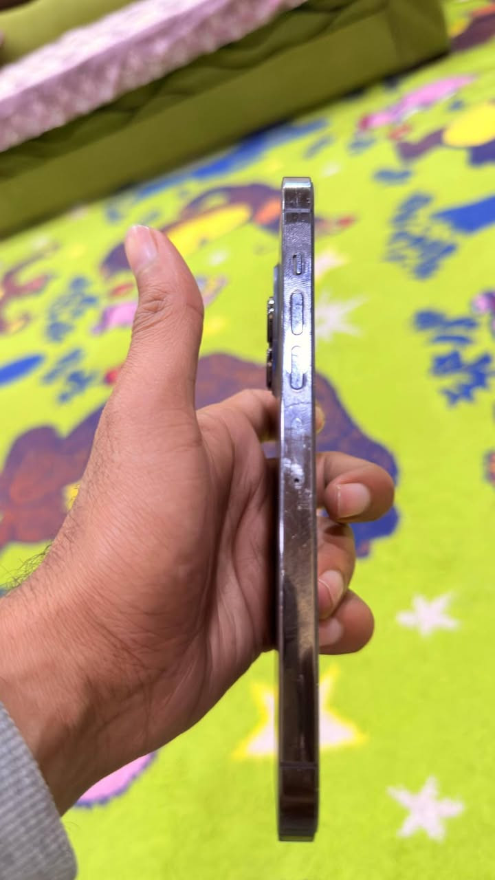 ايفون 13 برو ماكس للبيع
الجهاز مبدل بطاريه اصليه فقط والباقي كله بلاد مامستخدمه هواي صارلي اقل من سنه من اشتريته الجهاز مركب عليه حمايه كامله شاحنته وكارتونته الاصليات وياه رايده ب650 الف وبيه مجال للشراي فقط مكاني البصره البهادريه قرب المدارس الجديده رقمي ***********
