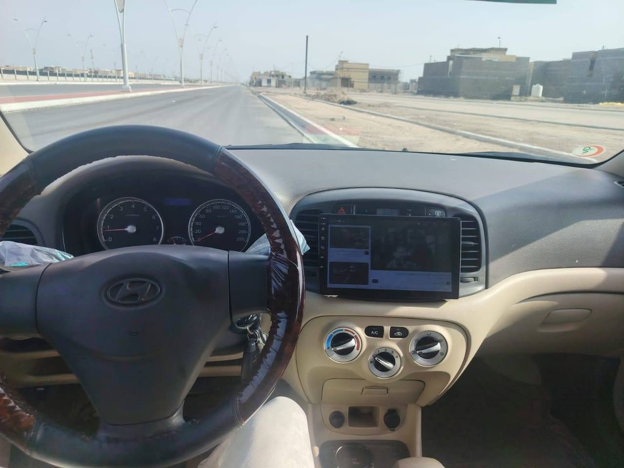 سلام عليكم هونداي اكسنت 2011 خليجي رقم بصره دولي بسمي سياره مكفوله من الضربه وصبغ وتبديل محرك وكير 1600 حداديه تخم تاير جديد كهربائيات كله شغاله دواخل جديده تبريد ثلج سياره حلوه جاهزه من كلشي مابيه اينقص الستفسار اتصل على رقم 📱 *********** مكان البصره الهارثه قرب سيد سامي البصرة, العراق
