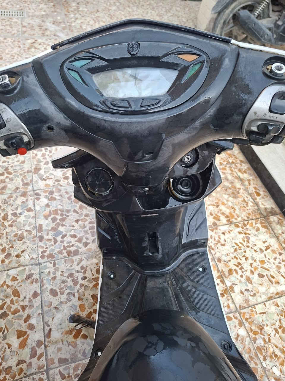 السلام عليكم دراجة جي تي ار للبيع محرك ناعم شلعة ومعدل سلف وهندر تشتغل نقصه شاشة وقفل جنط السعر ٥٥٠وبيه مجال بصيط مكان الحرية رقمي ***********,
