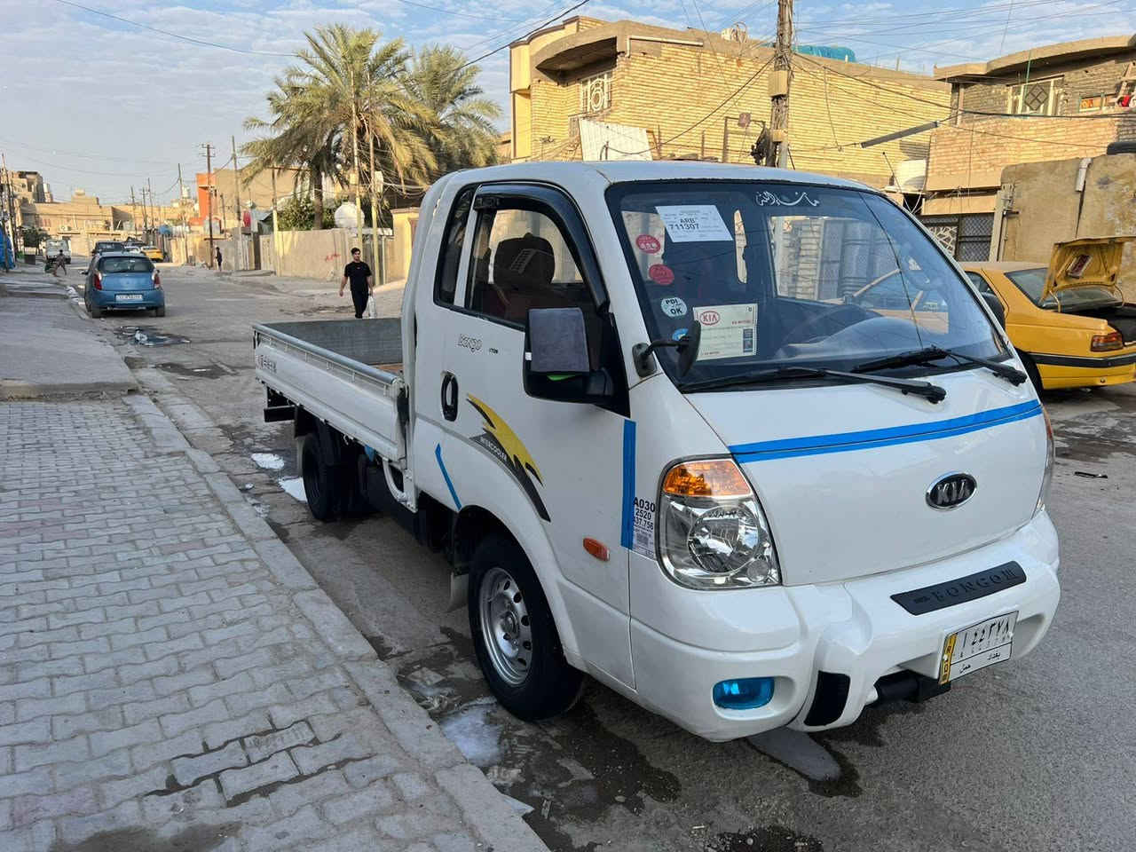 السلام عليكم كيا موديل 2008 رقم بغداد سياره مقفوله من الحادث والقص تصليح اخياسات ودوس  ماكينه 3000 مشترك لا تبخير ولا تنقيص
السعر السعر 90 ورقه وبيها مجال
 المكان بغداد الكماليه مقابيل البداله
 رقم الهاتف 
***********
***********
