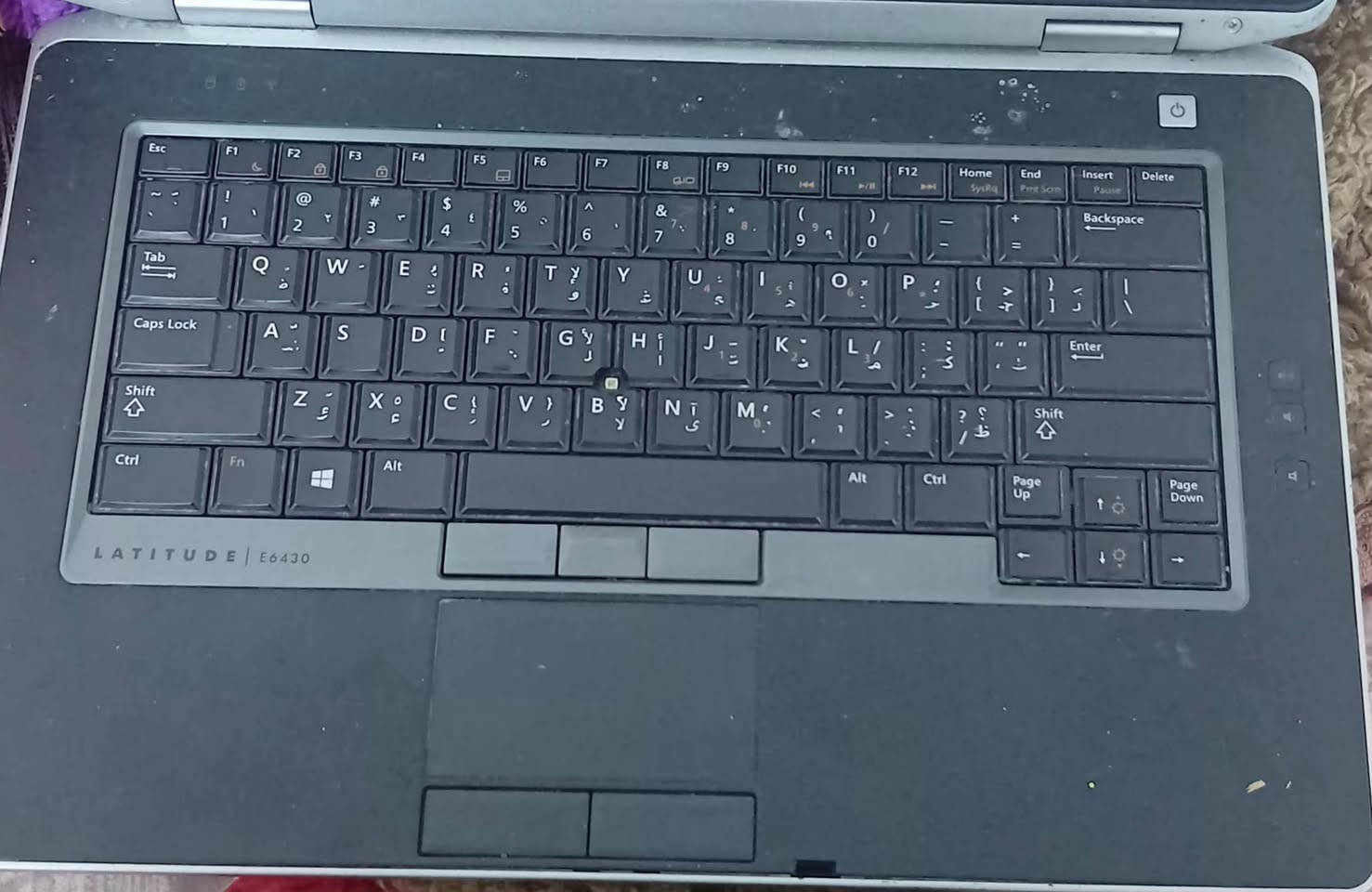 لابتوبتوب hb الجيل العاشر كل شي شغال بيها تأخذها وتفحصها بيها كاميرا وبرامج تصميم ودرايفر وكوكل ونت وبلوتوث منافذ قرص وusbورام وكيبال hd ومال النت هواي منافذ حجمها يمكن ١١ونث انج 
(البطارية تعبانة بس) ((عنوان بغداد الشعب رقم الهاتف ***********)) -السعر انتو أنطوني سعر وما يكون خاطركم إلة طيب الجهاز مشتري من فترة طويلة بس ما استخدمة لان ما اتعلمتلها وعايفها "عموما الي يحب يستفسر اكثر يتفضل خاص وهذا رقمي هماتين.
