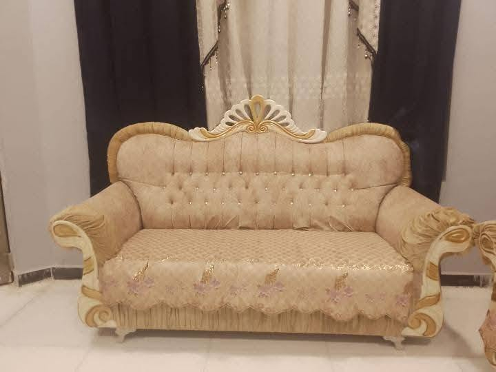 قنفات الجوزي لبيع بدون ضرر نضيفات 5 قطع مثل ماموضح بلفيديو سعرهن 300,000 وبيهن مجال 
..................
القنفات الملكي لبيع 5 قطع سعرهن 250,000 وبيهن مجال 
العنوان التنومه الصالحيه ***********
