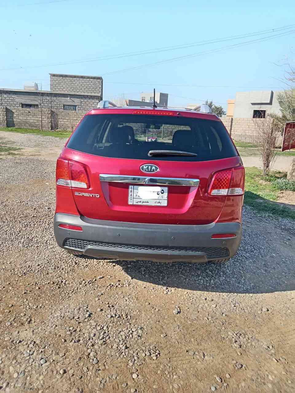 سورنتو للبيع موديل 2011محرك مامفتوح كير صدر تايرات تبريد كل شرط ضرر موضح في السانور سياره  بيه صبغ بل جاملق الئممامي مامذكور بل سانور فقط شي بصيط محرك 4 خمسه راكب داخل صحراوي رقم بغداد شرط تحويل مكان الشرقاط عويجيله مراوس يرهم دين مابيع 
***********

