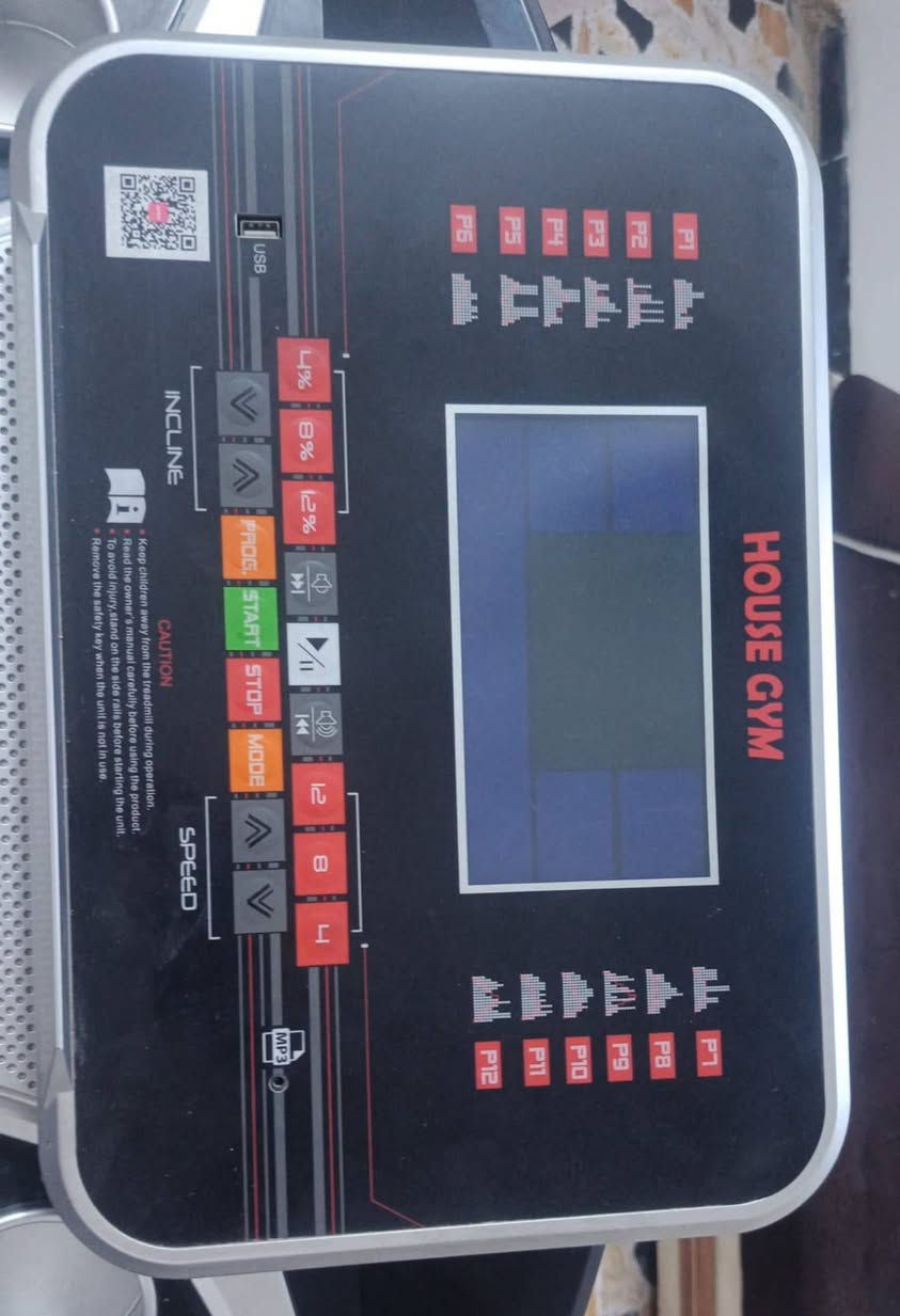 جهاز جري ماركه house gym جبلي 12 درجه وسرعه 16 + جهاز رج لحرق الدهون سعر 200 وبي مجال بسيط  المكان التاجي
***********
