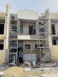 ✅ #اسعار الهيكل ( كرستة + عمل ) الخاصة ب  شركة البيت العراقي للبناء ✅
.

.

💵 تبدأ الاسعار بناء الهيكل  من 180 الف دينار فما فوق حسب المساحة وحسب المواد المستعملة 💵 

 وبناء كرسته وعمل تبدا  من 350 فما فوق حسب المواصفات المطلوبه 

.

✅ مواصفات هيكل ( كرستة + عمل ) بسعر 180 الف دينار / متر 

1- تنظيف وتهيئة الموقع مع فرش طبقة سبيس بسمك 10 سم ( مع الرش والحدل الجيد ) 

2- رش مادة النفط الاسود للوقاية من الارضة 

3- فرش طبقة من النايلون الزراعي 

4- تاسيس شبكة المجاري للدار حسب المخططات #الهندسية باستعمال انابيب بلاستك ( الامل الشريف ) 

5- تسليح الاسس بحديد تسليح عراقي نوع  FF ( استعمال قطر تسليح 12 ملم و 16 ملم حسب الحاجة ) 

6- صب #الاسس ( نوع رفت ) بواسطة خباطة مركزية و #كونكريت نوع C30 وبسمك

قدره 40 سم 

7- رش الاسس وتغطيتها بالماء بعد عملية الصب ب 24 ساعة 

8- صب الباتلو بارتفاع 10 سم باستعمال اسمنت مقاوم للاملاح وحسب المخططات الهندسية 

9- بناء الجدران باستعمال الطابوق الجمهوري ( الاصفر ) 

10- نصب فريمات الشبابيك ( حديد سمك 1.8 ملم ) اثناء عملية البناء 

11- البدء باعمال النجارة للسقف مع وضع جكشنات الانارة ومد انابيب السبالت والكامرات والانترنت ومن ثم البدء باعمال التسليح باستعمال حديد تسليح عراقي نوع FF  مع عمل جسور مسلحة فوق الجدران وحسب #المخططات_الهندسية 

12- صب السقف بسمك 20 سم بواسطة الخباطة المركزية واستعمال كونكريتC35 

13-رش وتغطية السقف بالماء بعد 24 ساعة من عملية الصب 

وهكذا يستمر باقي العمل لحين الانتهاء من باقي طوابق الدار 

.

🛑 ملاحظات اضافية :

✅ يتم تزويد صاحب الدار بصور من الموقع تبين مراحل العمل اليومية 

✅ لا نتعامل بالاقساط ويكون نظام الدفع على شكل سلف خلال مراحل العمل وحسب الاتفاق بين الطرفين 

.

للاستفسار يرجى الاتصال على 

***********

***********

***********

او زيارة المكتب والكائن في 📍

البوعيثه قرب جامع الحاج كامل العبود 

.

✅ ادناه صور مختلفة من مواقع العمل الخاصة بمكتبنا

@إشارة@
