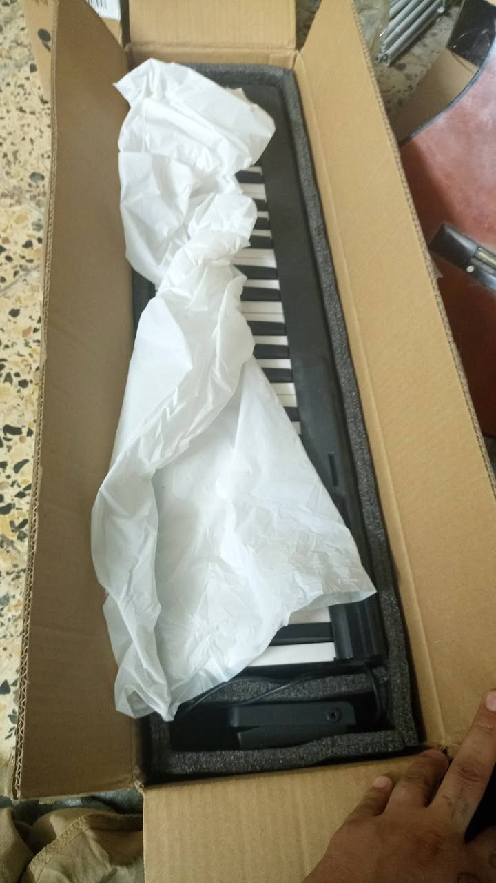 بيانو حجم كبير ينطوي
بي تطبيق موبايل 
بي اصوات موسيقى جاهزة تعزف وياها

بي بيدل قدم دواسة 

شحن يطول يوم كامل 

بي ستاند نوتات 

السعر 90 
قفل 

سعرة بالسوك 130


**إذا كنت صاحب هذا الإعلان وتريد حذفه لأي سبب، رجاءا أرسل رسالة إلى الدعم الفني**