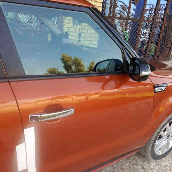 السلام عليكم كيا صول موديل 2018 وارد امريكي محرك1600 فول مواصفات السيارة بدون حادث بيها طخه بالعراق فقط
رقمها بغداد دولي السعر ١١٩ وبيها مجال قليل التواصل خاص او اتصال ع هذا الرقم
***********
