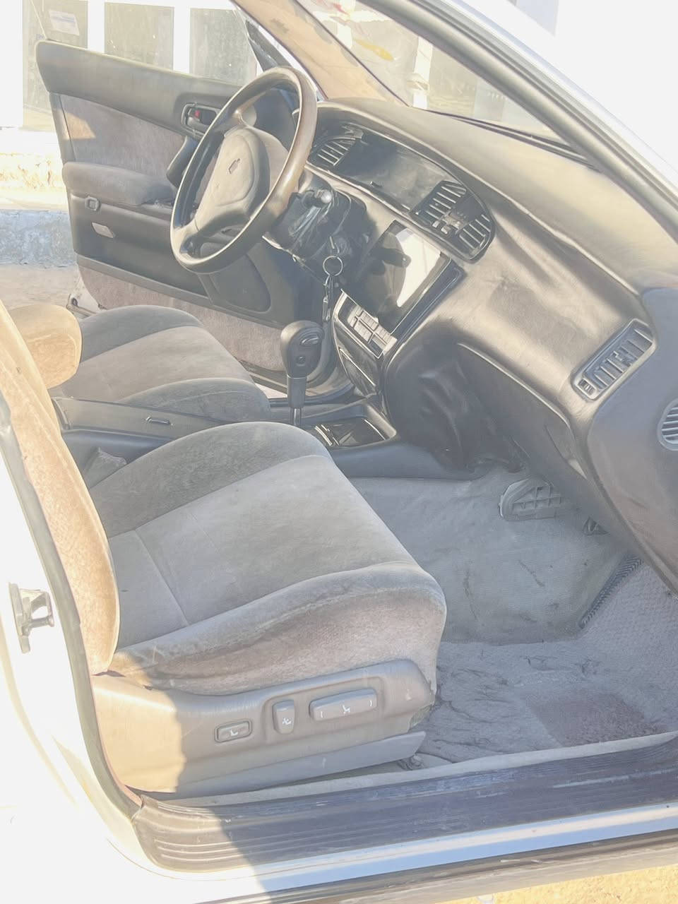 سلام عليكم 🫡 
كراون بطه   منفصل سياره مال جناي الله شاهد من البيت للمحل جاهزه من كلشي لون لؤلؤي شاشه أندرويد 🤖 

تبريد ثلج  ❄️ 

مكينه خرسه ديلكو لا تبخير ولا تنقيص ترايك 180 شرط كهربائيات كلها شغاله فول السياره مال جناي بمعنى الكلمه رقم قادسيه نكليزي راعيها موجود ابن منطقتي مكان السياره ديوانيه قضاء عفك 
 
علماً السياره كفاله من الكص والنقل والاصوليات رايدها ب63وبيها مجال حك الجيه *********** 🤍سبب البيع الله شاهد مطلوب فلوس ومتوازي كلش
