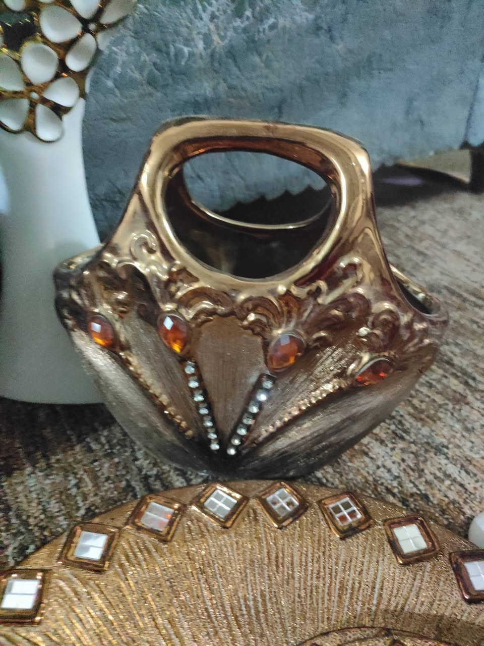 السلام عليكم  شلعت تحفيات انتيكه جديد غير مستخدم 18قطعه 80الف وتوصيل مجاني اي ستفسار  خاص


**إذا كنت صاحب هذا الإعلان وتريد حذفه لأي سبب، رجاءا أرسل رسالة إلى الدعم الفني**