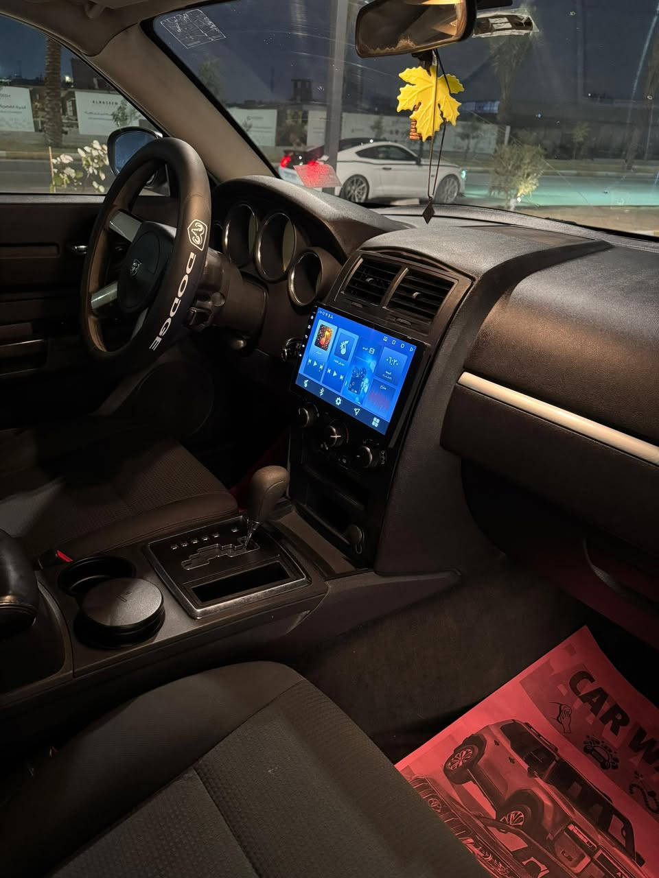 السلام عليكم جارجر 2008 مكينه 3500كير مكفولات تبريد ثلج صدر امامي والخلفي حديدتهم تاير جديد السياره على بلاد بيه 4 قطع صبغ بدون دواخل وبدون معجون شاصي لغد تكم قماره مكفولات السياره على ايد وحده صارله 15 سنه رقم بغداد مشروع وطني مكانه بغداد حي الجهاد شاشه كامره السعر 97 وبيه مجال بصيط اتصل ***********
