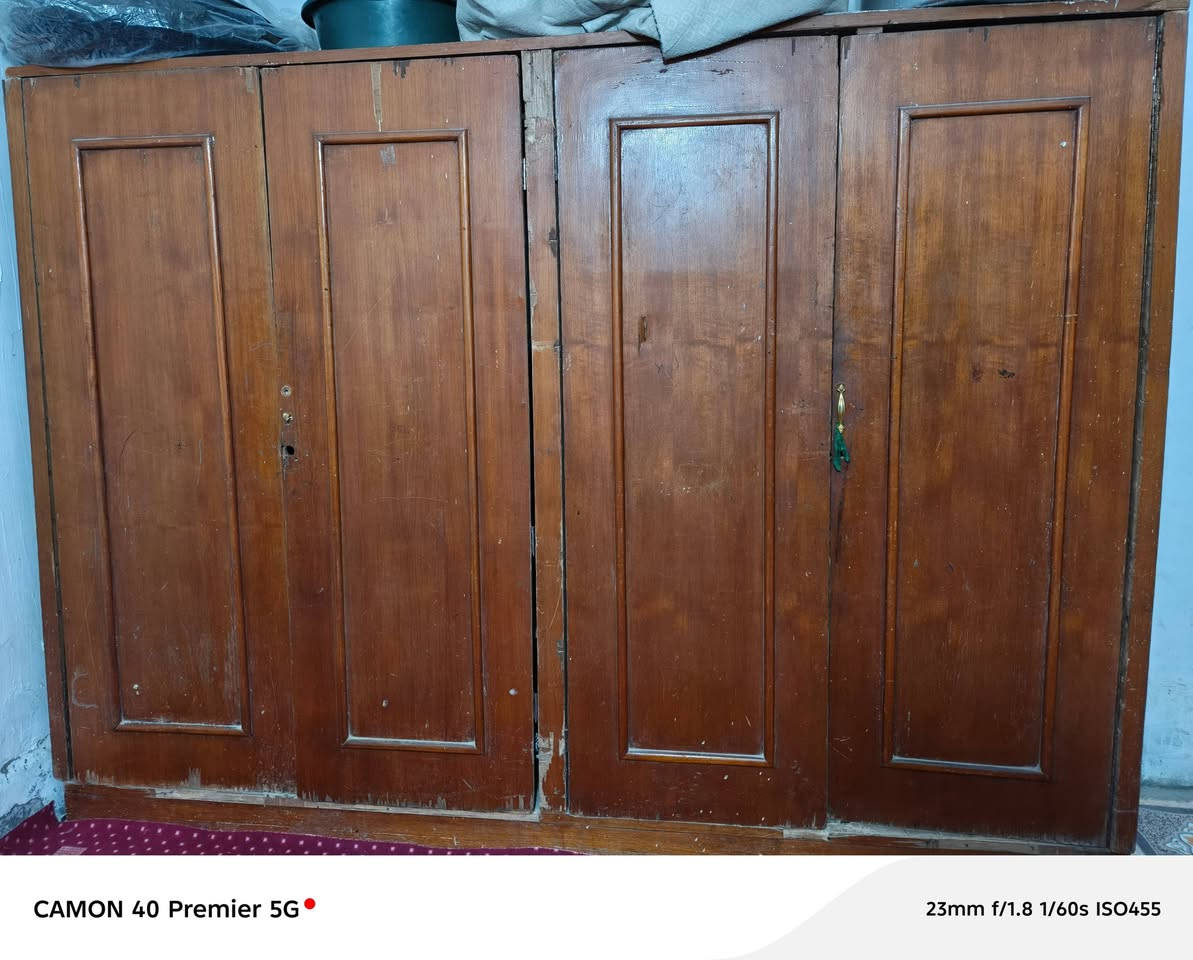 مكلف بالنشر 
غراض للبيع  ثلاجة جديدة و نظيفة استعمال قليل 350 قفل
الكنتور و الزاوية الوحده على 20 و بيهن مجال قليل
 الشراي اتصل او راسل واتساب ع رقم ***********
