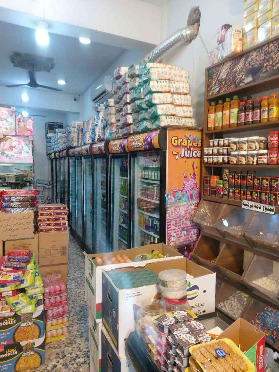 السلام عليكم سوبر ماركت البيع 
تحوي عله سيت برادات كبيره ١٢عارضه
عارضات كليك طريشي 
مبرده ضخمه العالميه 
سبالت عد ٢
بعد مواد ماثكوره
كاشير عارضت جكاير 
كرزات
 عوارض شربت فريش
عوارض عد ٢ وبعد الغراض 
مكان الحسينه مال راشديه 
***********
***********

مولد ٢٦٠ مبير كاتم

