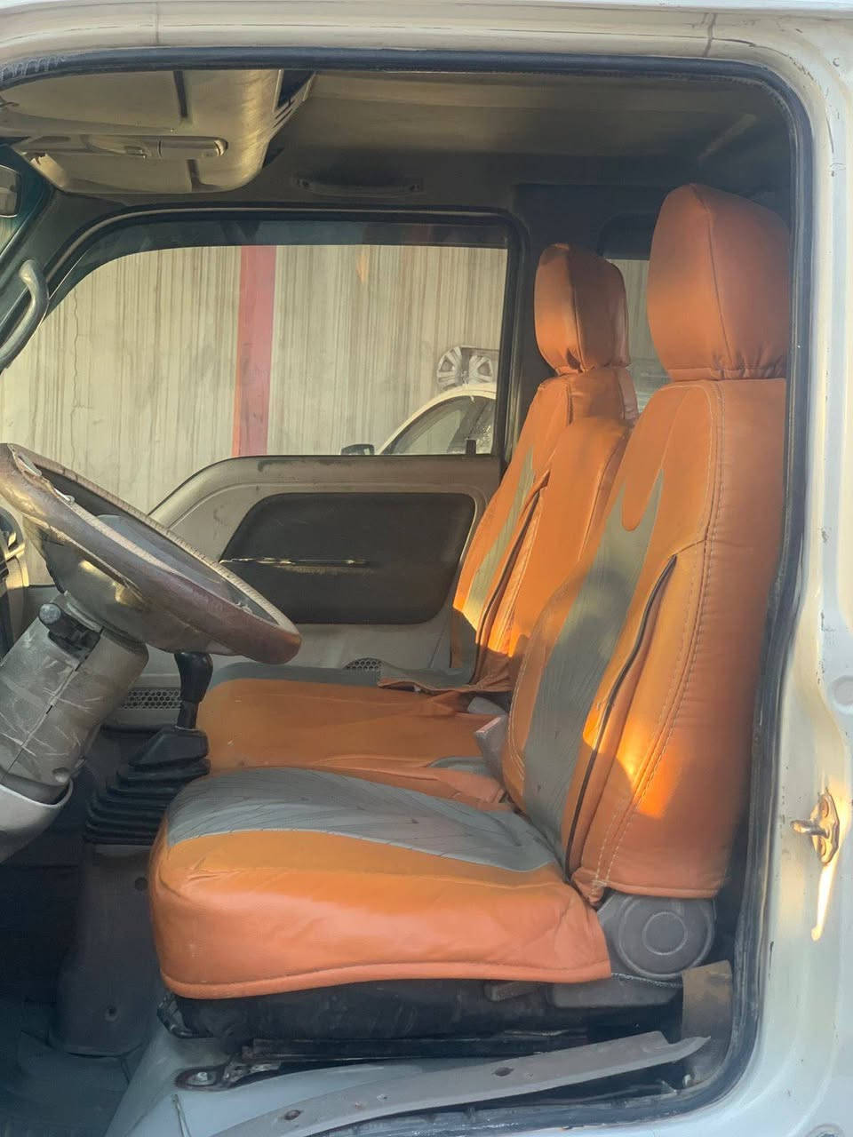 كيا ام عيون رقم كربلاء انكليزي هزا جديده شاصي مكفول سدر جديد باور مش جدد سياره جاهزا 70 بيها مجال مكاني بغداد التاجي قرب ذراع دجله
