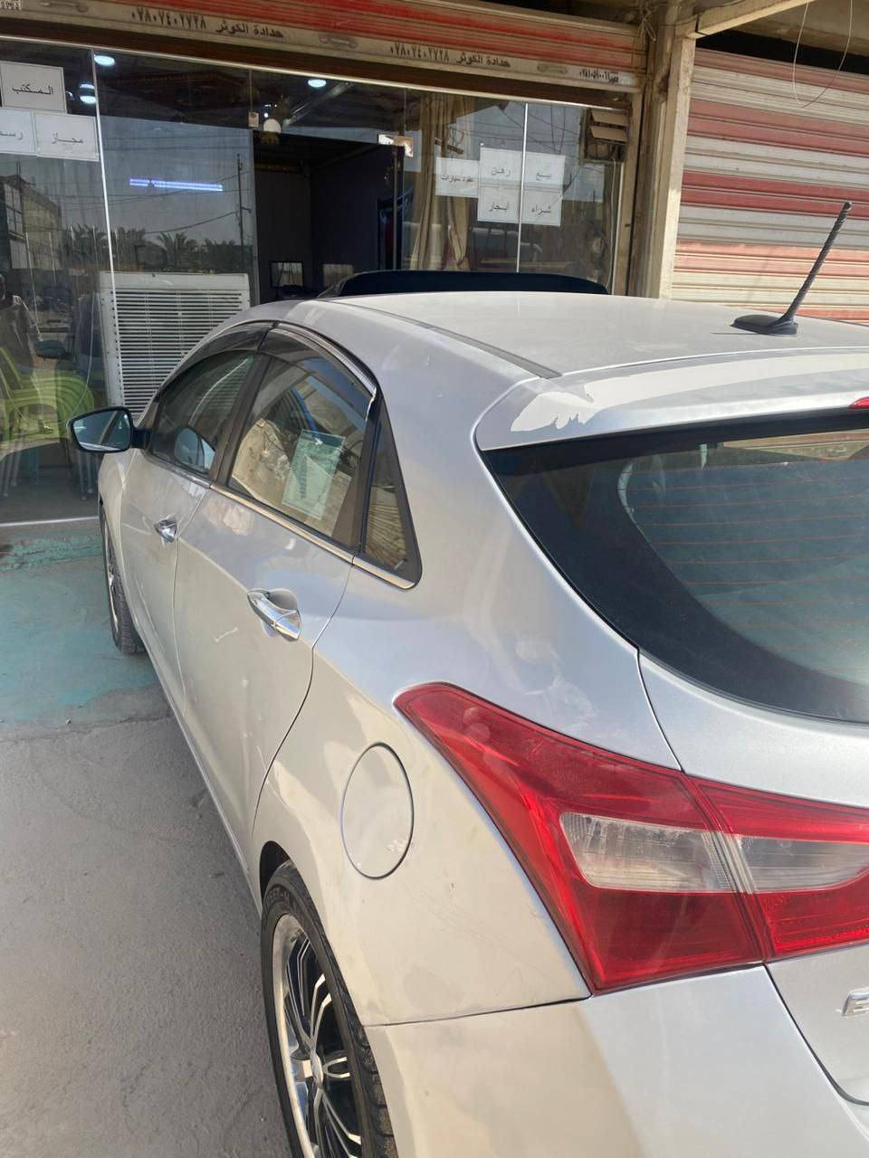 ألنترا هاش باك 2017 وارد امريكي رقم ذي قار مشروع وطني بيها 3 قطع سياره نظيفه شاشه كامره حساسات فول مواصفات 
السعر <95> وبيها مجال 
للتواصل واتساب اتصال / ***********/***********
