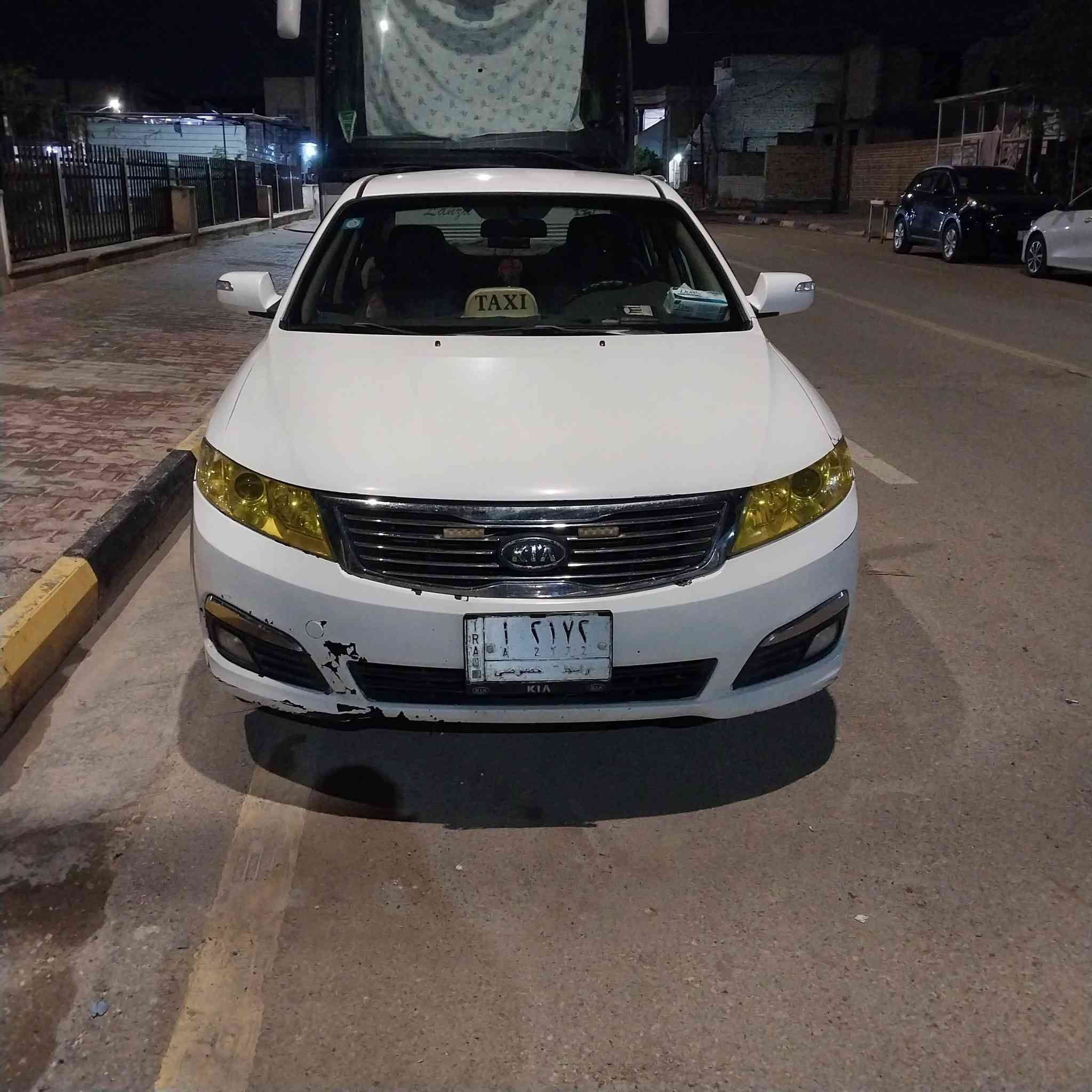 سياره اوبتما موديل ٢٠٠٩ نضيفه فقط جمالغ صبغ وشوي تكحيل بالتكم سياره شاشه كامره دواره تخم تاير حداديه ٨٠ بالميه مزوده بمنظومه غاز العنوان واسط/كوت/الطشاش للتواصل *********** السعر ١١٥ وبيها مجال
