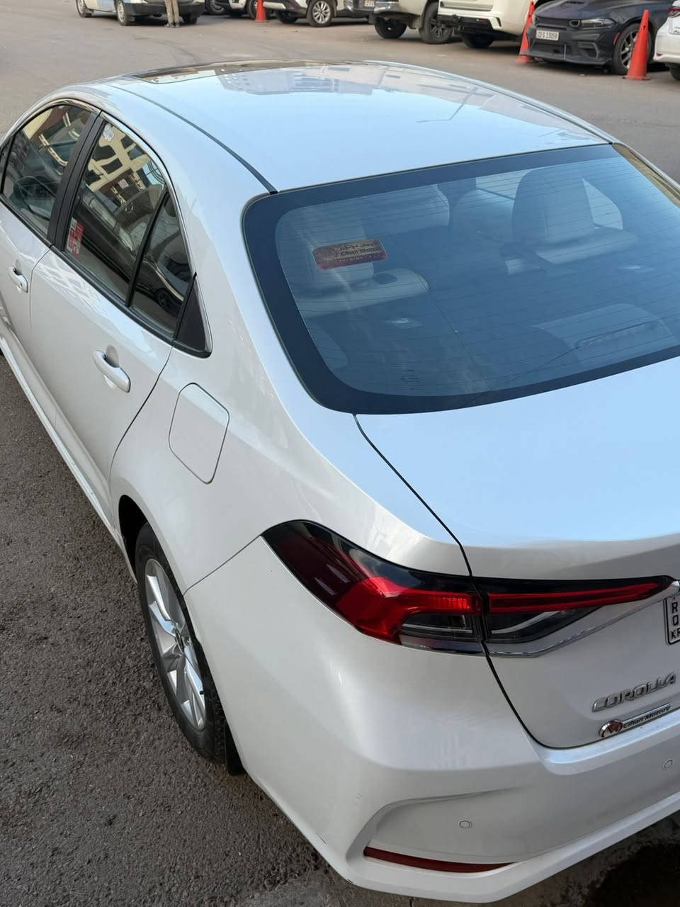 السلام عليكم 
للبيع  كورلا   موديل  23 ساز مو هايبرد فول مواصفات  
السيارة كفالة عامة كير محرك صدر تبريد شركة 
مكفولة من الصبغ والبارد والمعجون ماشيه 28 km  
السعر 187 مكاني اليرموك 
للاتصال ***********
