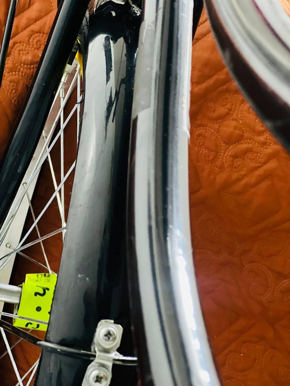 ماشاء الله 🧿✈️

اللهم صلي على محمد وآل محمد✈️
 سلام عليكم
 شباب بيسكل بناتي🚴‍♂️

 مديل2022 حجم 🧿

20شركه سانتوس 
مستعمل يوم واحد 

لون اسود بريك خلفي ومامي بي نقص2

 الصينيل مال زنجيل انتعمت وصار بيهة عواج و زنجيل ضل ايطخ بل صينيه  واني 🚗اسويت شلعت الصينيه مال زنجيل وطاك عندي جوب مال تاير لوره فقط 
ولباقي مكفول🧿
 البيسكل شركه✈️

🏠 العنوان بغداد البلديات رقم الهاتف7719233261 0🧿
للستفسار اتصل وبيك خير وتتلل غير موجود على هاذه الحساب اكو حساب  اسمه حسوني الدراجي موجود خاص


**إذا كنت صاحب هذا الإعلان وتريد حذفه لأي سبب، رجاءا أرسل رسالة إلى الدعم الفني**