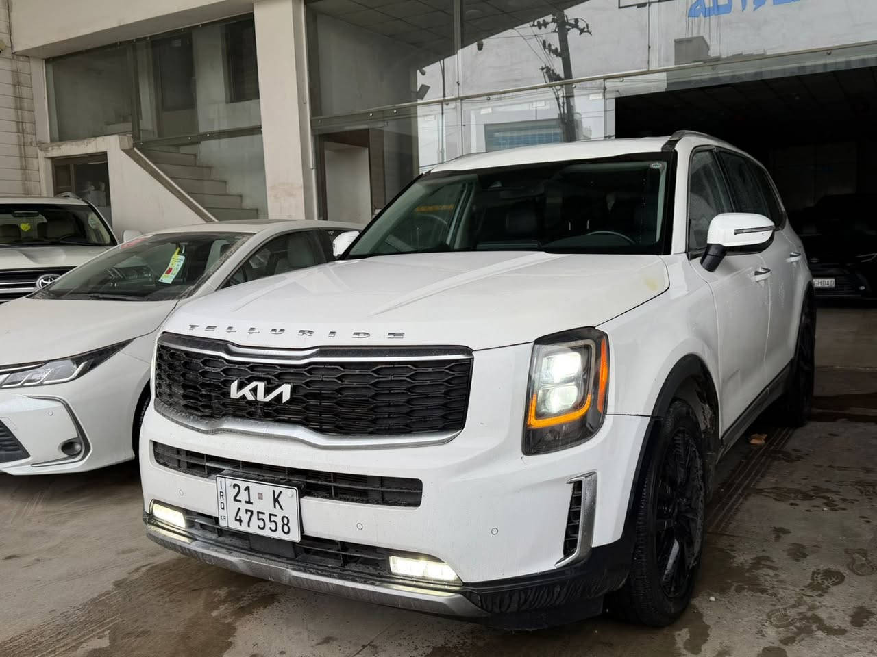 سلام عليكم اخوان 
كيا تليورايد موديل 22 فئه sx اعلى فئه بالتليورايد 
رقم سليمانيه بأسم شركه مداور او وكاله ماكو مشكله 
المواصفات معروفه مواصفات ال Sx 
بيها تبديل بيبان ثنين جهه السايق وتصليح بالتكمه والدوسه 
والجاملغ الخلفي بدون كص مصلح نفسه ومصبوغ 
البجم ما مفتوح بي برغي على وضع الشركه 
ماشيه 36 الف كيلو 
وبيها صبغات بعد اني ابيع صبغ حزام 
صور الحادث مرفقه بالمنشور وكلشي واضح 
السعر 195 وبيها مجال بسيط 
الي ما يعجبه السعر خلي يعبر المنشور او يذكر كلمه طيبه 
للاستفسار ***********
