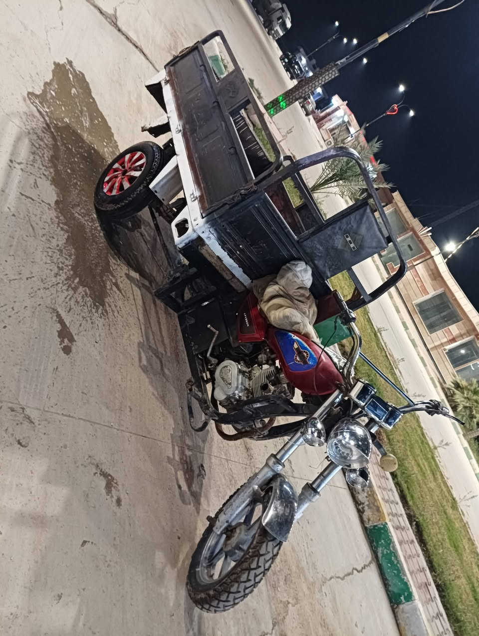 شباب سلام عليكم ستوته للبيع رقم وسنويه كربله شاصي شرط الكفاله مديل 2015 مكينه 25 كهربائيات كلها شغاله تخم تاير جديد  السعر 800 وبيها مجال للشراي مكاني بابل الجفل مكفوله من كلشي ***********
