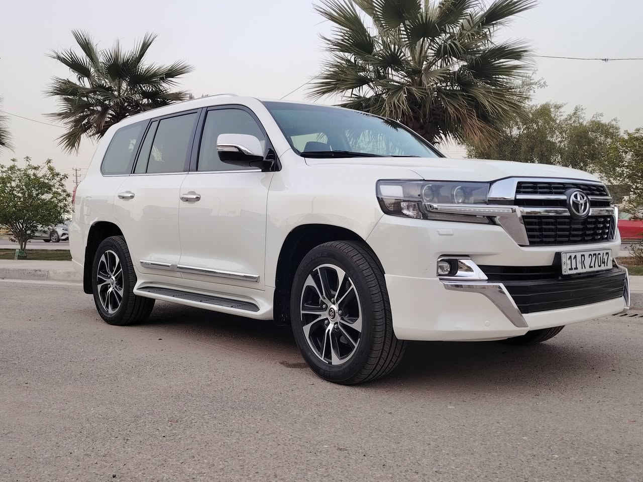 جكساره موديل ٢١
لون ابيض صدفي
مكفوله كفاله عامه
رقم بغداد بسمي تحويل ثاني يوم
ماشيه ٤٦ الف
مكان السياره كربلاء حي المعلمين 
محرك ٨ سلندر  ٥٧٠٠
بنوراما 
زراكات لايت
طفايه
ثلاجه
مقاعد كهربائيه
شاشات للمقاعد الخلفيه
للاستفسار ***********
مكلف بالنشر
