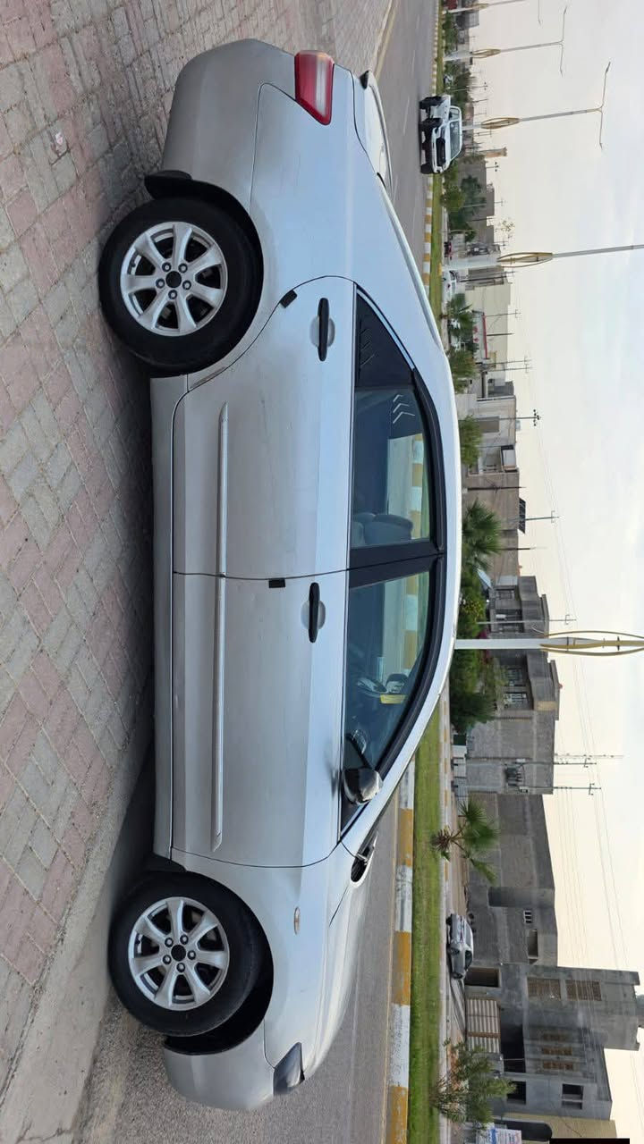 للبيع كامري خليجي
٢٠٠٧ رقم بغداد بأسمي 
محرك كير تبريد تدفئه كامل
سياره بدون دواخل فقط ٣ قطع بخ 
مكان سياره الانبار فلوجه 
السعر ٩٠
***********
