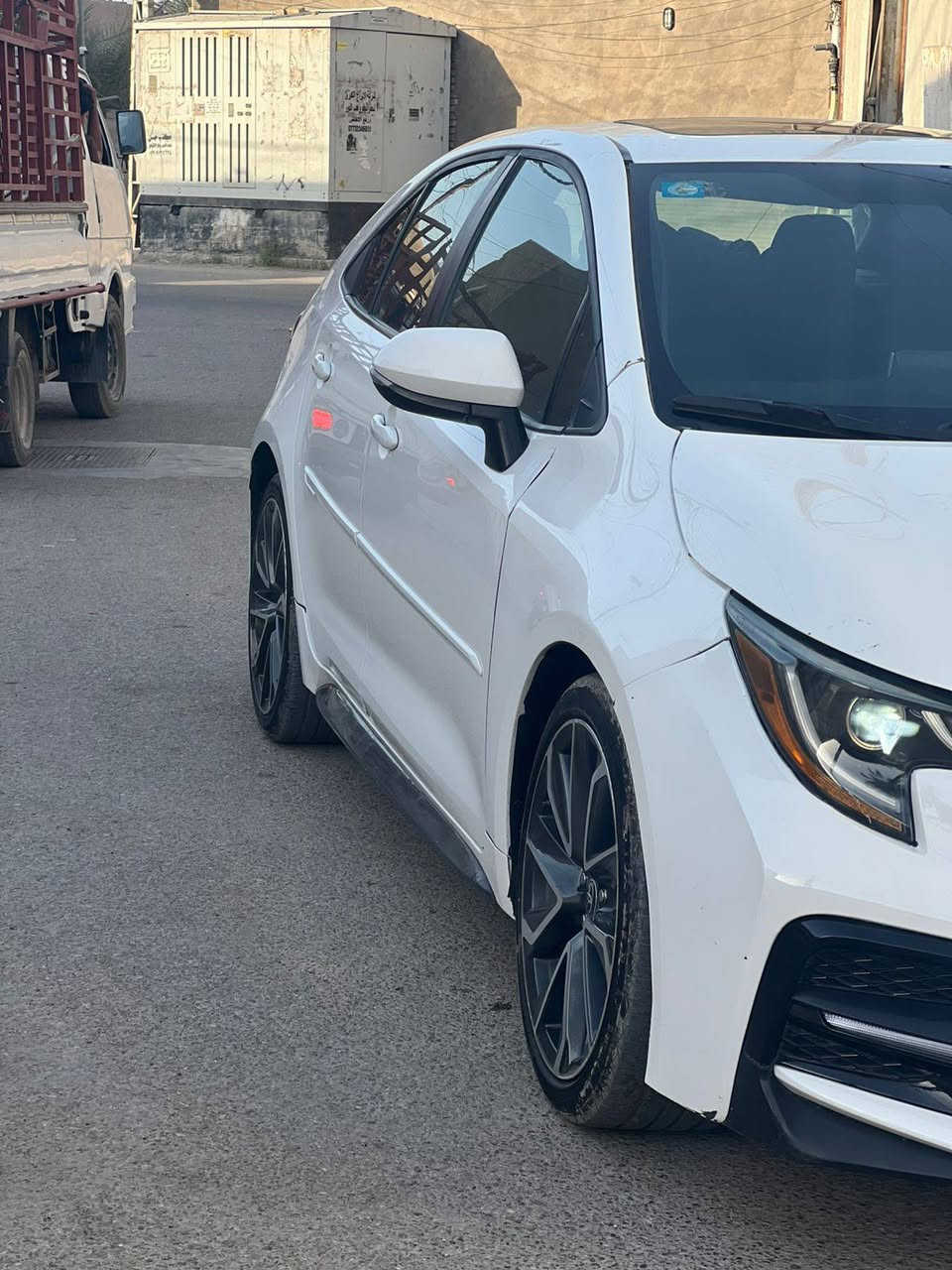 السلام عليكم للبيع
تويوتا كورلا ٢٠٢٠ 

بارد مكانات قليلة جدآ

ومكانات صبغ 

رقم انبار الدولي

فئة ال SE

مكينه ٢٠٠٠

مواصفات: فول مواصفات 

شاشه اصليه تدعم كار بلي

كامرا

تحكم ستيرنك جهتين

رادار 

لايت زينون 

ويل ١٨

اوتو هولد

توقف ذاتي

سايد بريك كهربائي

مثبت سرعه متفاعل 

تحديد مسار

السعر133الاستفسار 

***********  

اخوان
