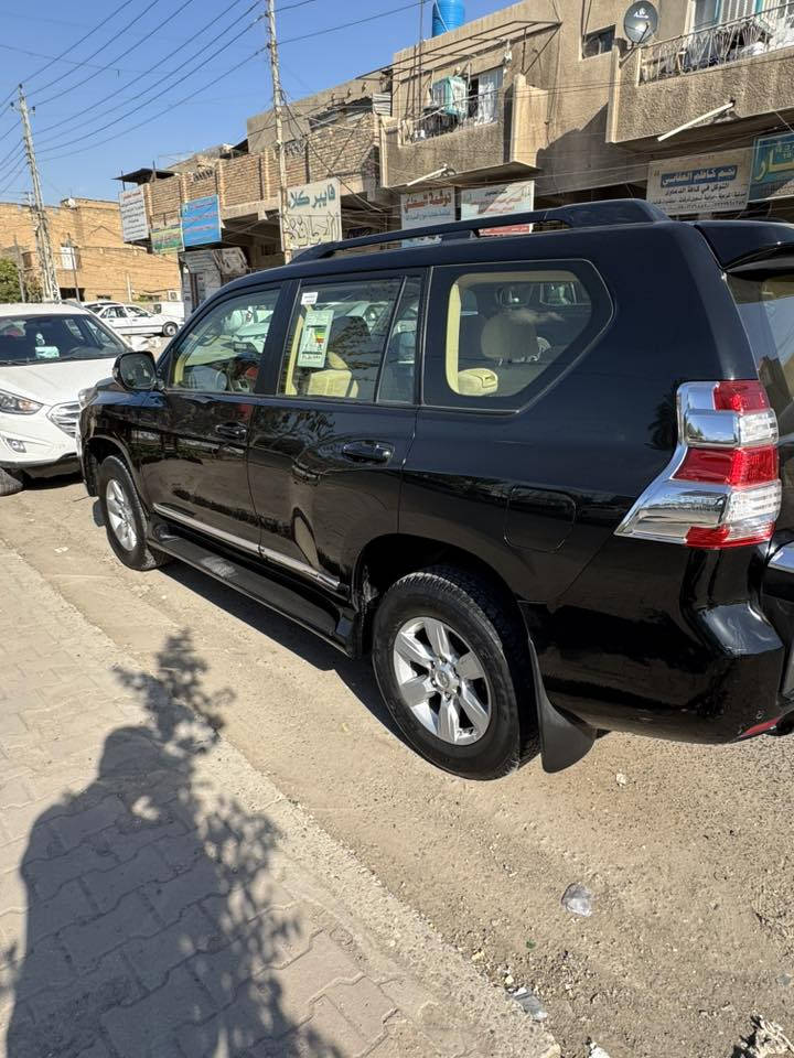 موديل 2014فول مكينه6سلندر سياره جديده مابيه اي نقص رقم بغداد بسمي  ملاحضه بيه صبغ بل صفحه الايسر اثر بطش شامرين عليه بدون حادث مكفوله السعر240وبيه مجال بسيط *********** بغداد البياع
