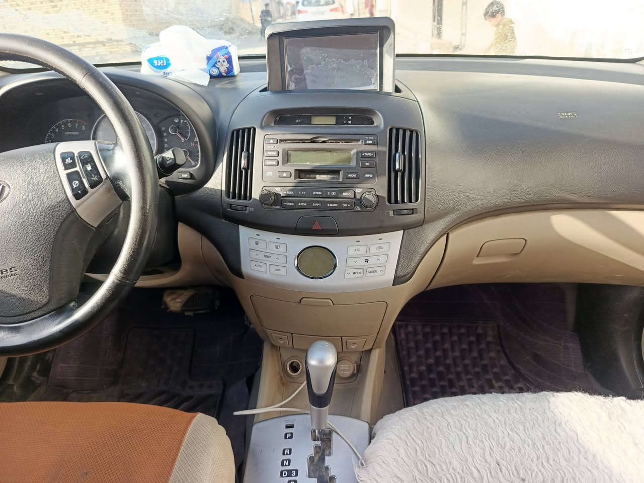 النترا 10ادوات ادوات طبق الأصل على الشاصي بدون ما اشرح جديد كصه جنطه السعر ٤٣وبيها مجال واني خادم المكان ميسان المجر الكبير ***********بيه واتساب
