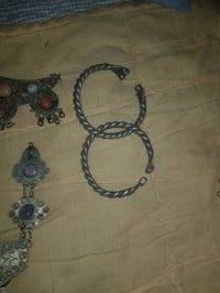 فضة • ١٥٠ سنه • محتاج علاج