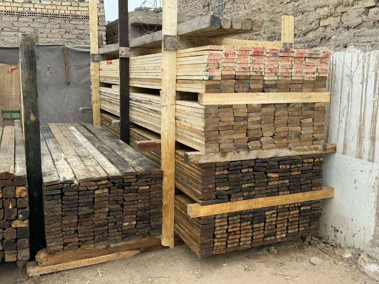 قالب خشب روسي انج تارس 25 نظيف
العدد 13 مكعب للبيع 

العنوان حله شارع 80

الهاتف *********** - ***********
