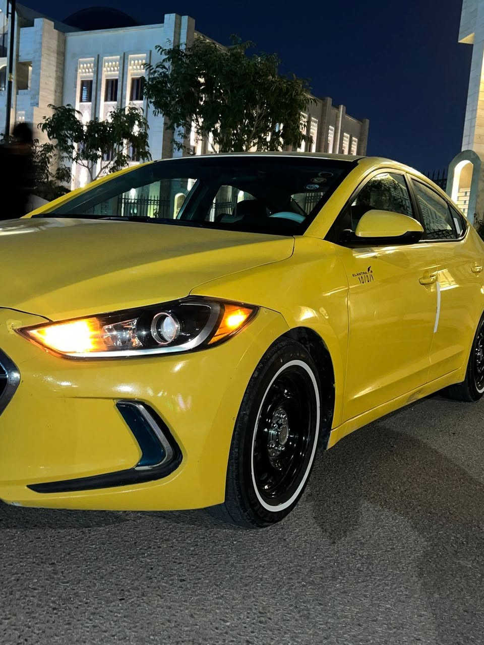 سلام عليكم الانترا مديل 18 وارد امريكي حادث امريكا دعاميه اماميه وبلعراق صار بيه جاملغ وبنيد تبديل سونار موجود ويا صور ماشيه 240 ميل سياره كامله من كلشي منضومه زنون عالي كير اي تي 6 نمر  سعر 119 او مراوس ب الانترا 20 او 21 خصوصي  ونطي فرق بصيط للتصال ***********
