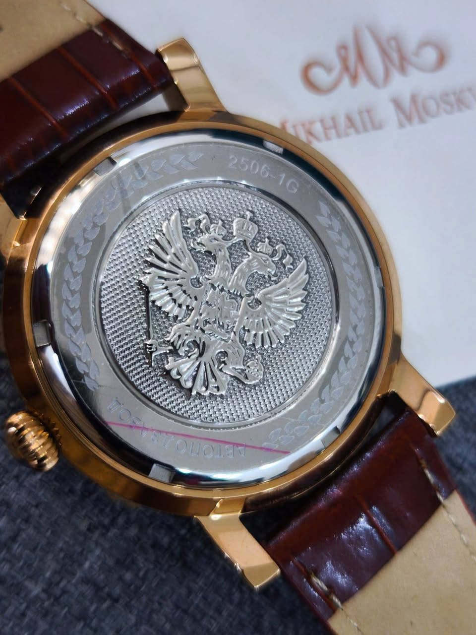 Mikhail Moskvin Russian made 
ساعة ميخائيل موسكفين اوتوماتيك 
روسي أصلي 
جديد غير مستخدم 
كامل ملحقات 
قطر 42
السعر 140$
التواصل واتساب 
***********
