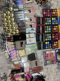 شلعة مكياج • سعر مناسب