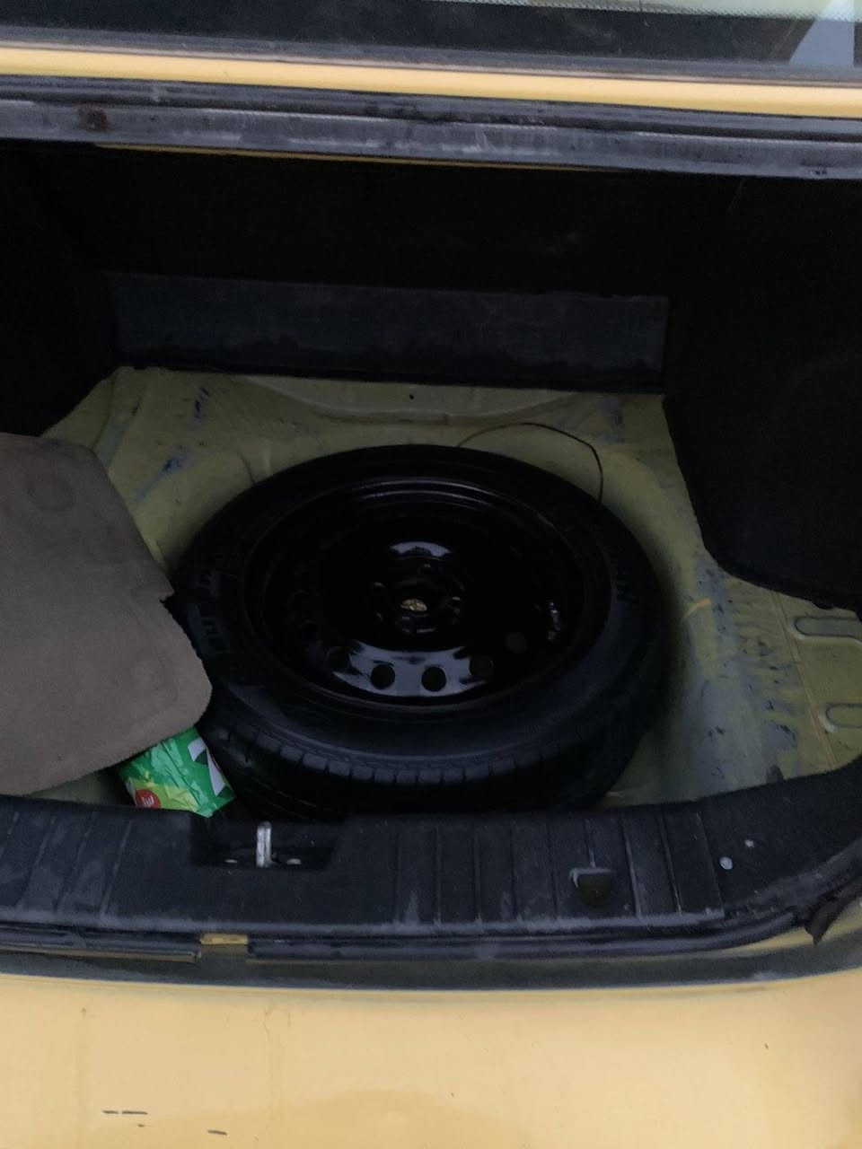 شۆفرلێت ئەڤیۆ 2011سەیارەکە لۆک لۆکەلەسەردەقی شەریکەماوەتەوە سەنەوی عەسڵی لەگەڵە چوارتایەیی لۆک ناوزەرد گێڕومەکینەی بەشەرتی فیتەر مەکینەگەورەیە هەمونوقسانیەکو پارەبش کێنە وەک ڕەسمەکەنەبو نەتەوێ بیلاد تەکسیە نامەبۆمن مەنێرن ئەوەڕەقەمی خاوەنیەتی ***********   نرخ 35گەڵا
