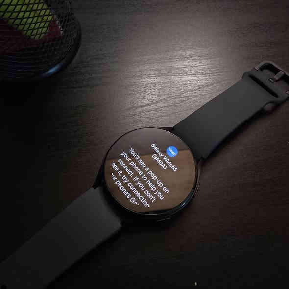 Galaxy watch 5 نظيفة كلش استعمال قليل 
كدامكم النظافة وي كامل الملحقات 
رايدها 120 و بيها مجال بسيط

توصيل ماعندي

بغداد زيونة ***********
