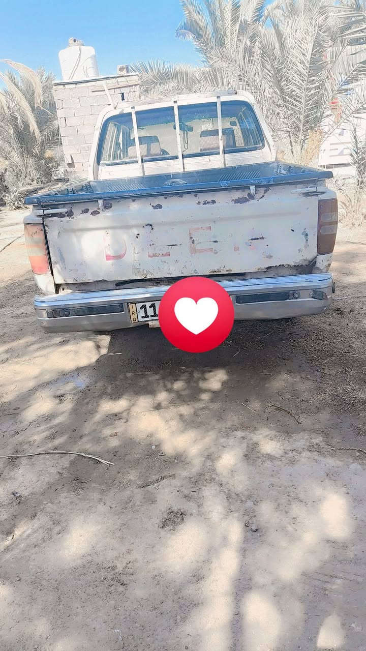 سلام عليكم بيكم دير البيع موديل 2009رقم بغداد نكليزي مصفره مامطلوبه ولاربع سياره جاهزه خير من الله سعر50وبيه مجال سياره بيه قاصرين انطيك وكاله عامه بيه وتعهد بتحويل مكان سياره كربلاء 
***********
