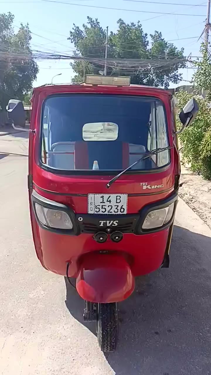 تكتك للبيع 2020 شهر 11 
المكان البصره قرب جامعة باب الزبير 
تكتك جاهزه كبل لشارع 
السعر ب5 و 400وبيه مجال قليل 
التواصل *********** واتساب
