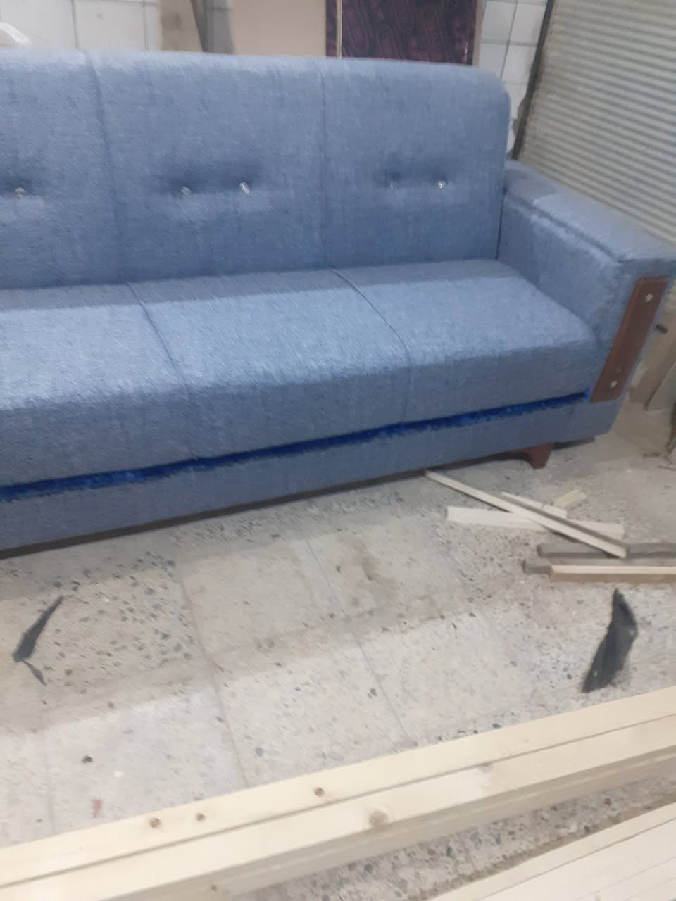 دوشمه ونجاره صفين حيوته التميمي عمل جديد ومستعمل ت*********** وتصليح وصبغ كافه انواع الأثاث المنزلي داخل السوق الفرع المقابل ماكولات رائد مجاور المخبز بأسعار تنافسيه وحسب الطلب
