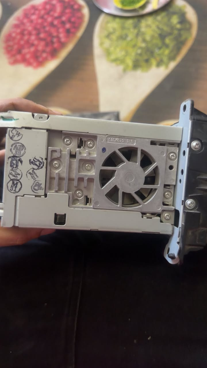 شاشه مال جيب SRT خليجي 
للبيع السعر 100 الف 
مكاني بغداد المشتل


**إذا كنت صاحب هذا الإعلان وتريد حذفه لأي سبب، رجاءا أرسل رسالة إلى الدعم الفني**