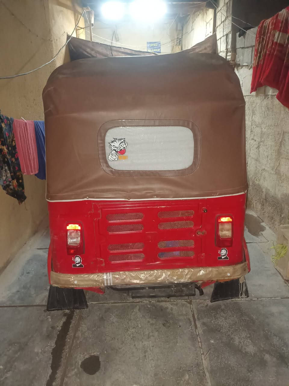 تكتك للبيع ١٧ أوراق كامله بوشه وبستم مكينه مال ٢٠ مكاني  بغداد تخم تايرات دبلات كلشي مابيها كبل للشغل سعر اربع ملايين وبيها مجال ***********
